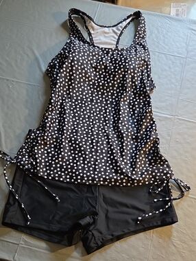 Women’s Black & White Polka Dot Tankini Set - Classic Swim Top and Shorts